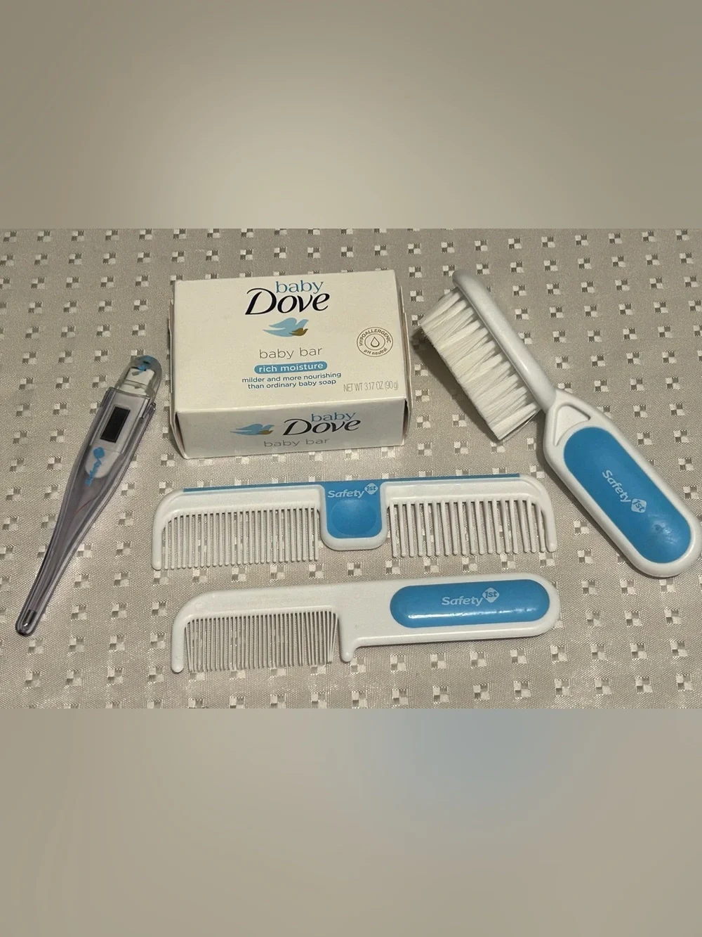 Safety 1st Nursery Care Health and Grooming Infant Kit for Travel or Home